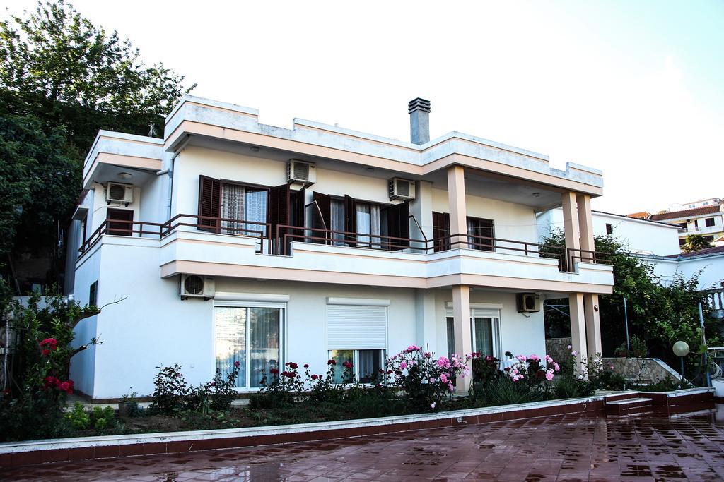 Apartments Aga Ulcinj Luaran gambar